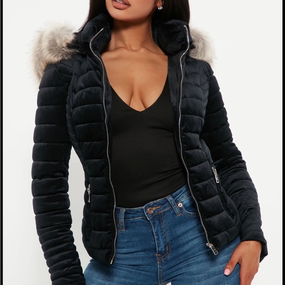 Fashion nova(Always Ready Velvet Puffer jacket) - Picture 3 of 6